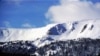 Pemandangan dari Arena Vasquez, yang merupakan medan baru di Winter Park Resort, dalam foto yang diambil pada Februari 1997. (Foto: AP/Byron Hetzler)