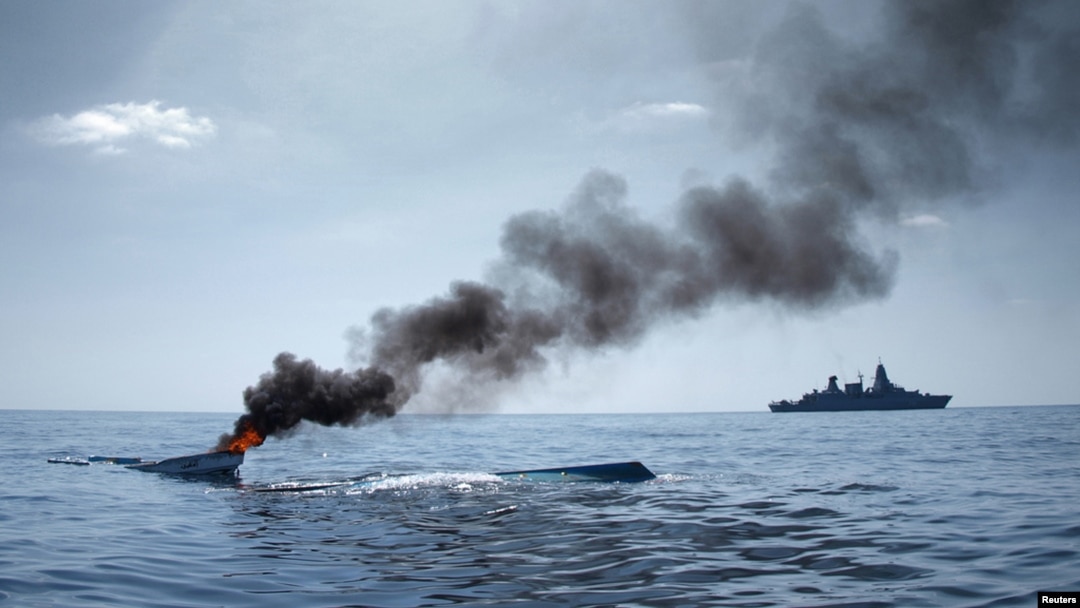 Kapal Frigate 'Hamburg' Jerman berpatroli di perairan lepas pantai Somalia, 15 Agustus 2011 (Foto: dok). Pasukan Kerajaan Udara Denmark melangsungkan misi pengawasan laut terakhir di Samudera Hindia untuk NATO.