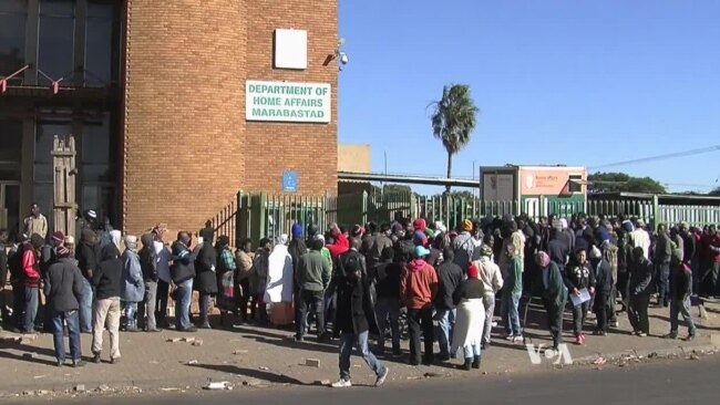 South Africa’s Tough New Immigration Laws Worry Zimbabwean Immigrants