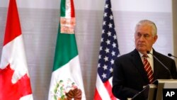 Ngoại trưởng Mỹ Rex Tillerson tham gia một cuộc họp báo chung ở Thành phố Mexico, Mexico, ngày 2 tháng 2, 2018.