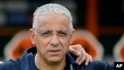 L'entraîneur de la Tanzanie, Adel Amrouche, lors du match de football du groupe F de la Coupe d'Afrique des nations entre le Maroc et la Tanzanie, en Côte d'Ivoire, le 17 janvier 2024.