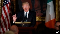 도널드 트럼프 미국 대통령이 16일 의회에서 열린 행사에서 연설하고 있다.