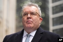 Former British lawmaker Tom Watson speaks extracurricular  the High Court successful  London connected  Jan. 22, 2025, astir  News Group's colony  regarding allegations of unlawful accusation  gathering.