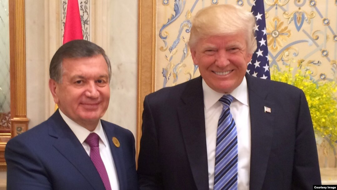 O'zbekiston va AQSh rahbarlari may oyida Saudiya Arabistonida kechgan sammitda birrov ko'rishgan edi