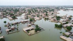 EE.UU. Pakistán ayuda por inundaciones