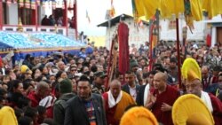 ༧རྒྱལ་དབང་ཀརྨ་པ་མཆོག་ཨ་རུ་ན་ཆལ་མངའ་སྡེར་ཕེབས་ནས་ཆོས་འབྲེལ་གནང་བ།