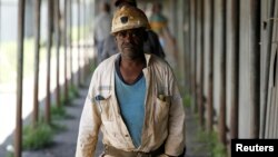 Vashandi vakawanda vanorasikirwa nehupenyu hwavo vari pasi pemugodhi nekuda kwetsaona dzakasiyanasiyana