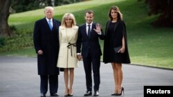 Tổng thống Donald Trump và đệ nhất phu nhân Melania Trump chụp hình với Tổng thống Pháp Emmanuel Macron và phu nhân Brigitte Macron tại Tòa Bạch Ốc, Washington, ngày 23/4/2018.