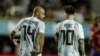 ARCHIVO - Javier Mascherano (izquierda) y Lionel Messi tras un gol de Messi en el amistoso contra Haití, el 29 de mayo de 2024, en Buenos Aires.