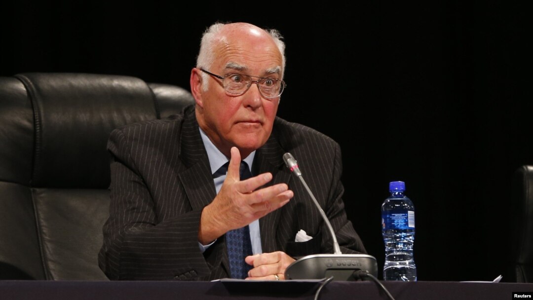 Retired Judge Ian Farlam speaks as the judicial commission of inquiry into the shootings at Lonmin's Marikana mine gets underway in Rustenburg, October 1, 2012.