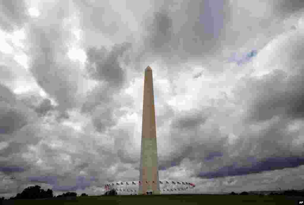 September 26: The Washington Monument, just before The National Park Service updated the extent of damage sustained to the Monument from the Aug. 23 earthquake. (AP Photo/Jacquelyn Martin)