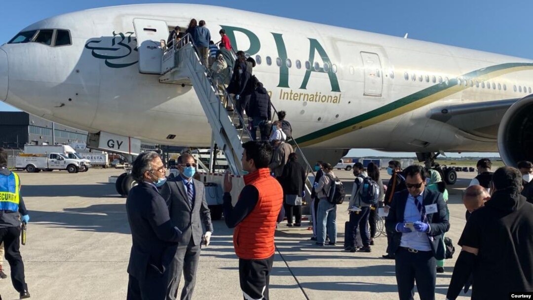 پہلے مرحلے میں دو پروازوں کے ذریعے 350 مسافر امریکہ سے وطن واپس آئیں گے۔
