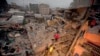 肯尼亚贫民窟楼房坍塌至少17人丧生