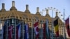 Des drapeaux des pays membres de l'OTAN sur la place du Parlement à Londres, qui accueille le sommet de l'alliance les 3 et 4 décembre 2019.