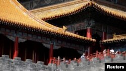 Tourists visit the Forbidden City in central Beijing, China, on China's 68th National Day October 1, 2017. 