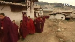 《噬佛》：中共持续压迫藏人70余年