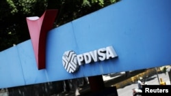 PDVSA tiene ya más de un millón de barriles acumulados debido a los efectos de las sanciones a la firma rusa Rosneft, que estaba comercializando el petróleo venezolano. Foto Reuters