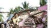 外国救援队驰援印尼抢救地震灾民