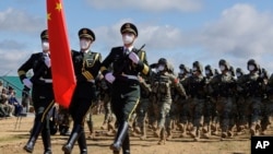 资料照片：参加中俄演习的中国军队。
