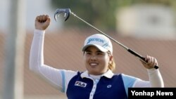 지난 2010년 미국 캘리포니아주 란초미라지에서 열린 미국여자프로골프(LPGA)투어 크래프트 나비스코 챔피언십에서 우승한 박인비 선수. (자료사진)