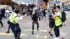警察实弹击中示威者 香港陷大规模混乱 