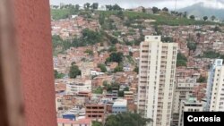 Vista desde El Paraíso, hacia el oeste de Caracas, el 8 de julio de 2021. [Foto: Cortesía]