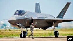 F-35戰機的引擎亦受到自動削減開支影響