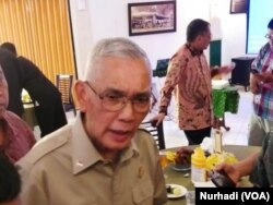 Mantan Wakil Presiden Try Sutrisno. (Foto: VOA/Nurhadi)