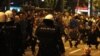 Biểu tình chống bắt giữ Mladic biến thành bạo động