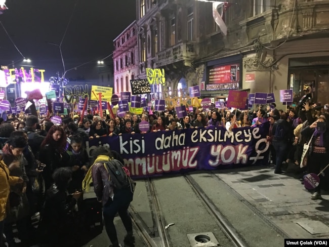 Türkiyədə qadınların yürüşü