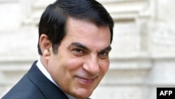 L'ancien président tunisien Zine El Abidine Ben Ali à Rome, le 11 mai 2004.
