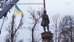 俄乌战争导致百科全书式科学家惹不满 名人罗蒙诺索夫雕像两百年后遭拆除