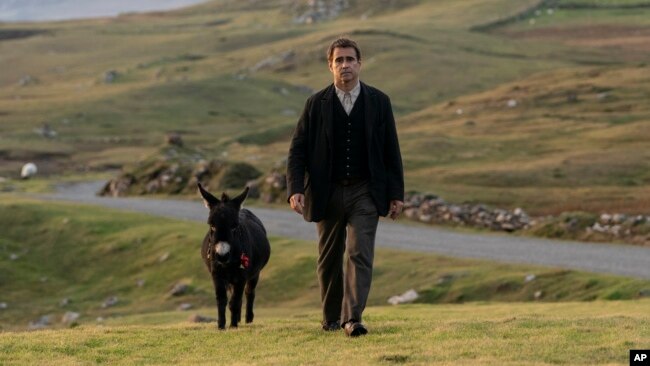This image released by Searchlight Pictures shows Colin Farrell in a scene from