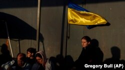 Одлуката им дава олеснување на Украинците чија едногодишна дозвола да останат во САД истекува наскоро