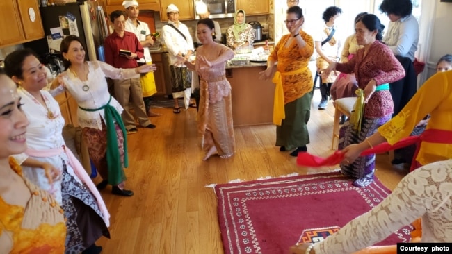 Tarian Rejang Renteng (foto: courtesy).