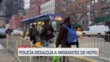 Tras protesta, migrantes se rinden ante el frío de Nueva York y son trasladados a albergues