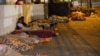Nicaragüenses duermen en la calle haciendo fila para pedir refugio en Costa Rica