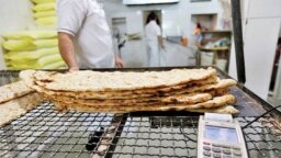 برنامه دولت جمهوری اسلامی برای یارانه نان موضوعی است که مدت‌هاست مورد بحث محافل اقتصادی در ایران است.