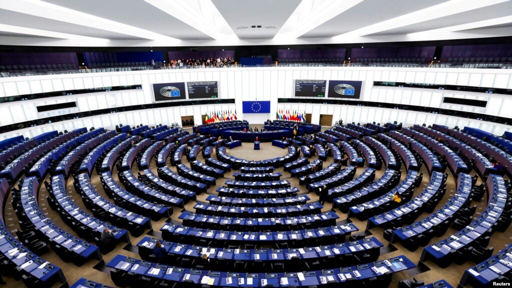 Ndalohet një eurodeputet tjetër në hetimin për korrupsion