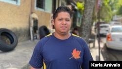 Juan Samuel Meléndez, a resident of Nuevo Cuscatlán, views Bukele's management as head of the presidency of El Salvador in favor. [Fotografía Karla Arévalo / VOA]