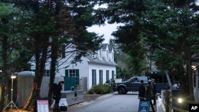 FBI undertaking scheduled, non-subpoena search of Biden home in Rehoboth, Delaware, in classified documents probe (cnbc.com)
