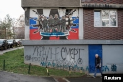 Mural posvećen ruskoj privatnoj plaćeničkoj grupi Wagner, na stambenoj zgradi u Beogradu, 18. januara 2023.