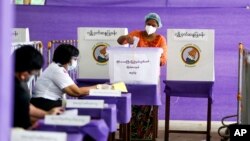 နိုင်ငံရေးပါတီတွေ မှတ်ပုံပြန်တင်ဖို့ အခက်အခဲရှိနေ
