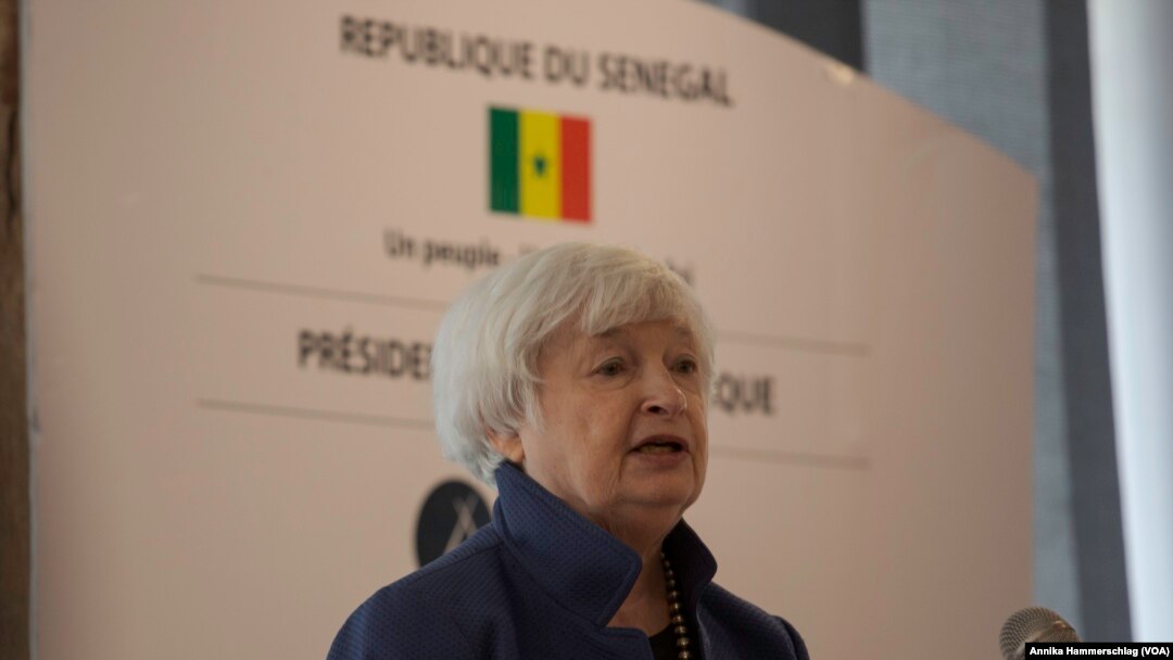 Secretária do Tesouro dos EUA, Janet Yellen, fala numa incubadora para jpvens e mulheres em Dakar, Senegal, 20 Janeiro 2023