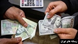 بازار ارز در ایران همچنان بی‌ثبات.