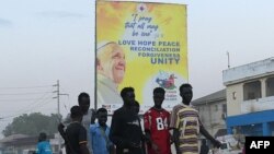 La première venue d'un pape dans le pays, présentée comme un "pèlerinage de paix", suscite une immense attente au Soudan du Sud.