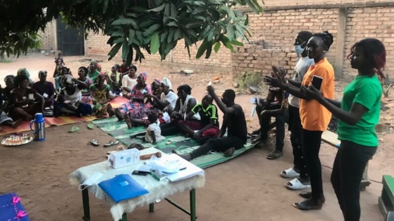 A Mandoul, des pairs éducateurs sensibilisent les jeunes Tchadiens sur le VIH/sida