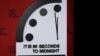 El 'Reloj del Fin del Mundo' se encuentra a 90 segundos para la medianoche, más cerca que nunca de la amenaza de la aniquilación, en el Club Nacional de Prensa en Washington, el 24 de enero de 2023.