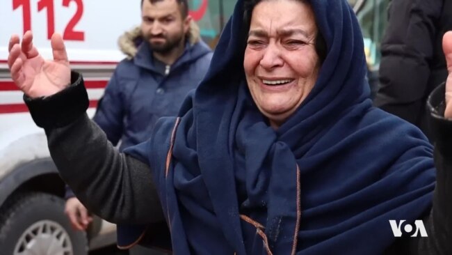 ناڵە و گریانی خەڵکی شارۆچکەیەکی کوردنشین لە نزیک مەڕەش لە تورکیا 
