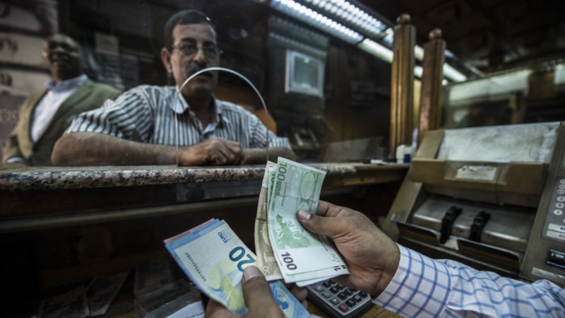 L'économie égyptienne en chute libre et la classe moyenne avec elle